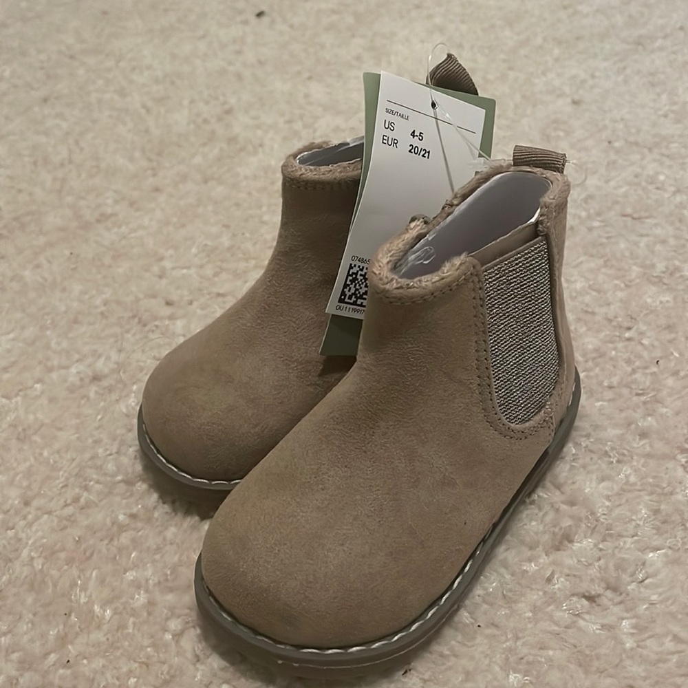 NBW H&M girls suede boots
